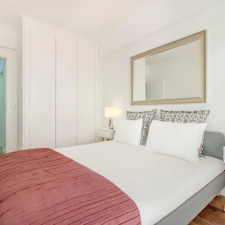 Apartment At Santo Antonio Flat Lisbon
