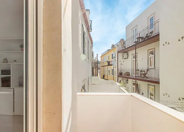 At Santo Antonio Flat Lisboa
